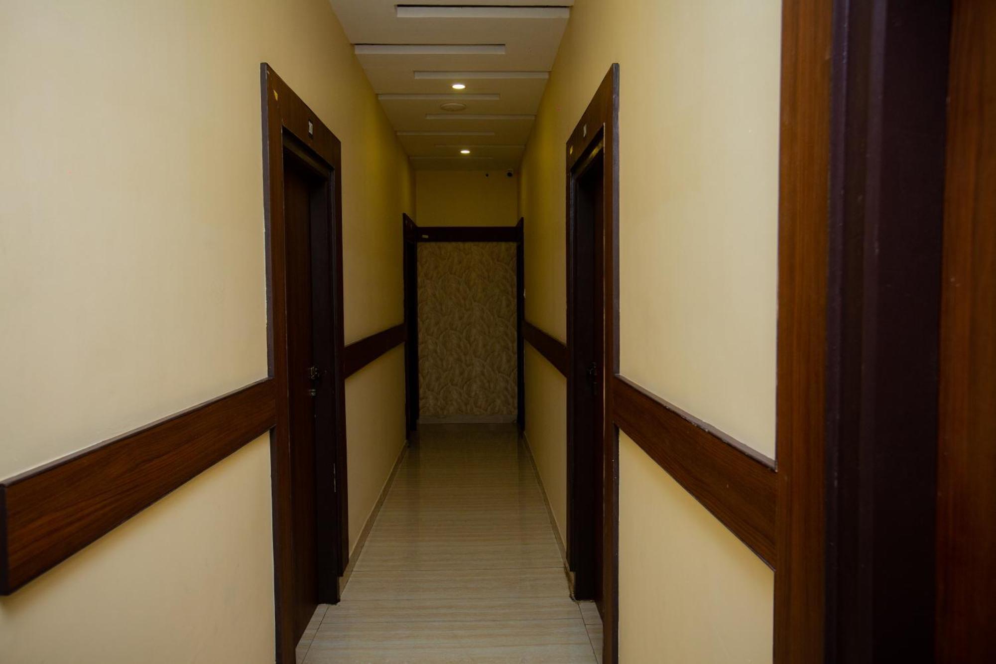 The Park Avenue Hotel - Business Class Hotel Near Central Railway Station Chennai Periyamet Exterior photo