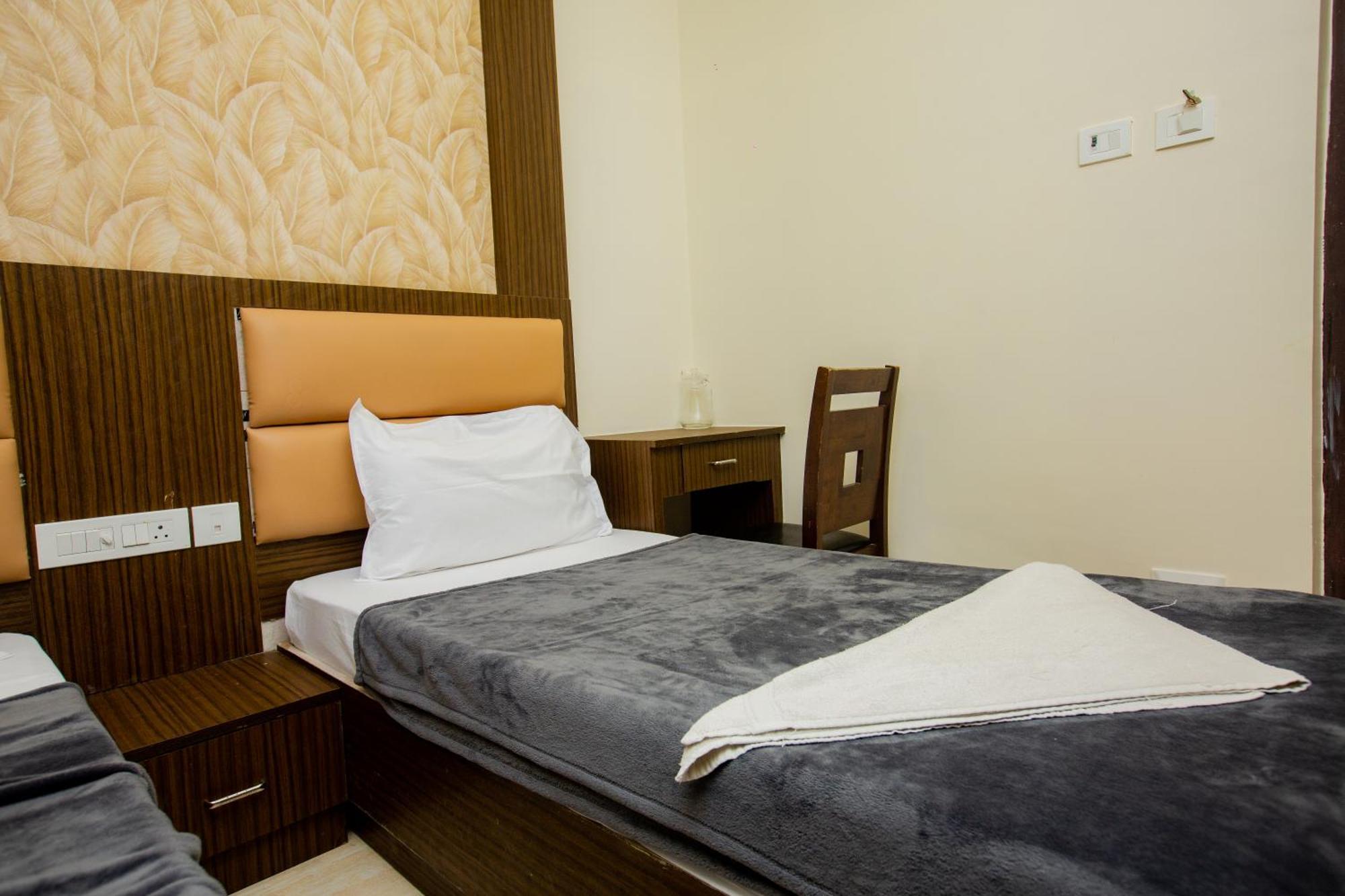 The Park Avenue Hotel - Business Class Hotel Near Central Railway Station Chennai Periyamet Exterior photo