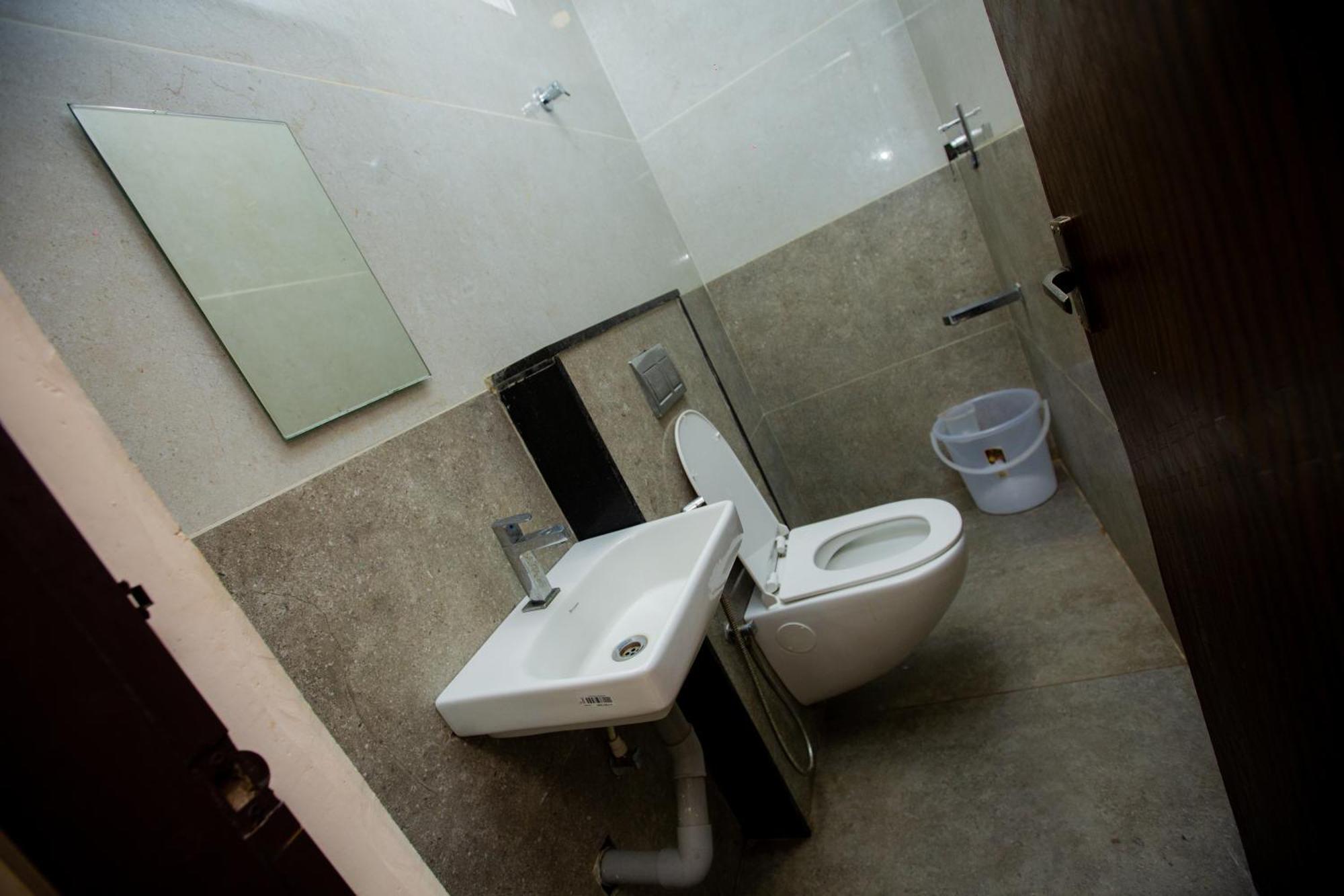 The Park Avenue Hotel - Business Class Hotel Near Central Railway Station Chennai Periyamet Exterior photo